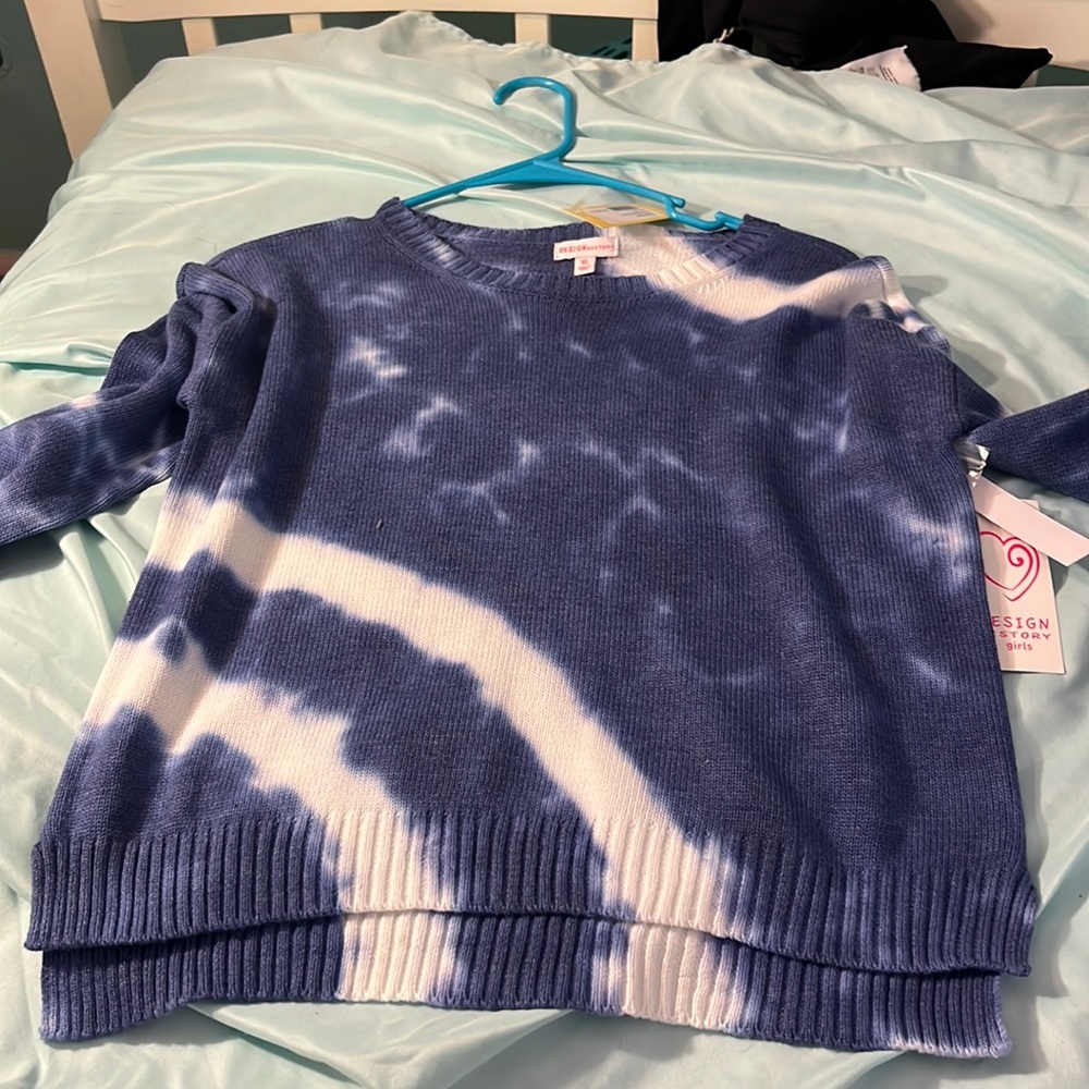 Nice tie-dye sweatshirt